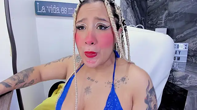 miss danika online show from December 2025 11:06:01 AM