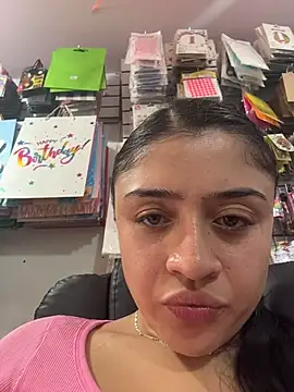 lucianaroy online show from October 2025 05:24:02 PM