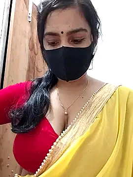 Snapshot of Ritusri_Dotta chatting on February 2025 07:42:01 PM Ritusri Dotta online show from February 2025 07:42:01 PM