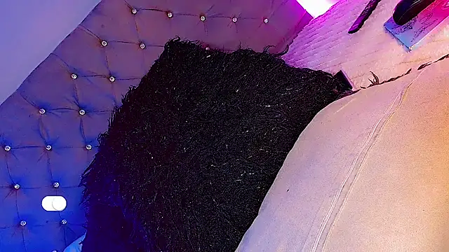 Ashlycuute online show from December 2024 12:41:01 AM