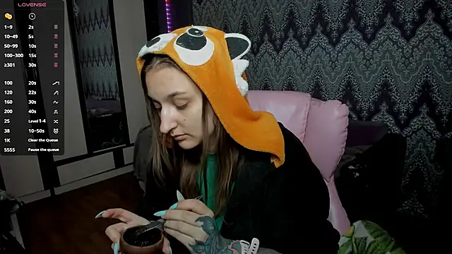 Snapshot of AlexRacc00n chatting on December 2024 02:59:02 AM AlexRacc00n online show from December 2024 02:59:02 AM