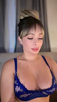 Alison Diaz17 online show from February 2026 11:12:01 PM