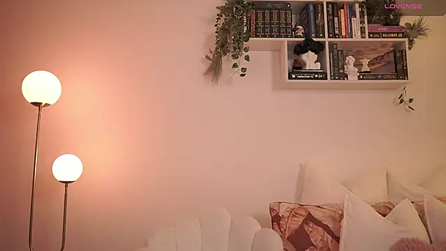 Snapshot of EmilyxRose_- chatting on January 2025 07:17:02 PM EmilyxRose - online show from January 2025 07:17:02 PM