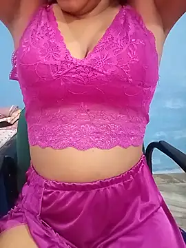 Snapshot of Gulabo-jaan chatting on June 2026 07:05:01 PM Gulabo-jaan online show from June 2026 07:05:01 PM