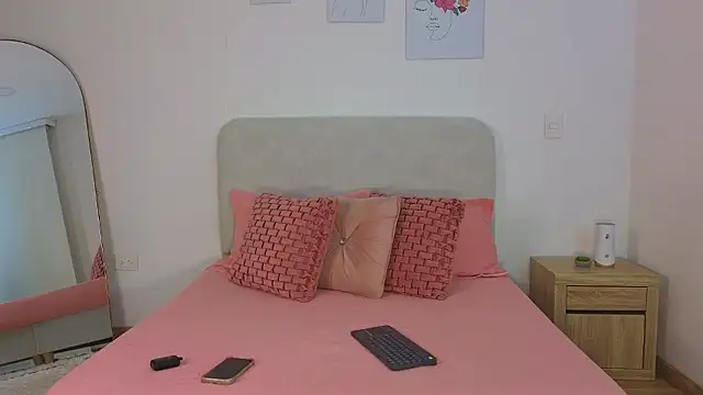 Snapshot of KristennBlue chatting on January 2026 11:59:02 AM KristennBlue online show from January 2026 11:59:02 AM