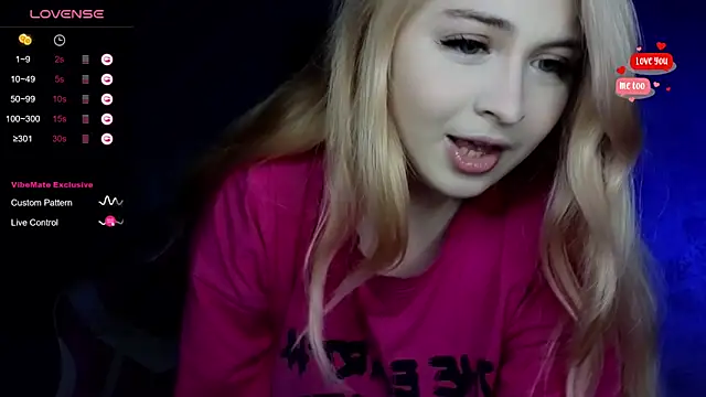 Snapshot of shy_blondiee chatting on October 2025 06:17:02 PM shy blondiee online show from October 2025 06:17:02 PM