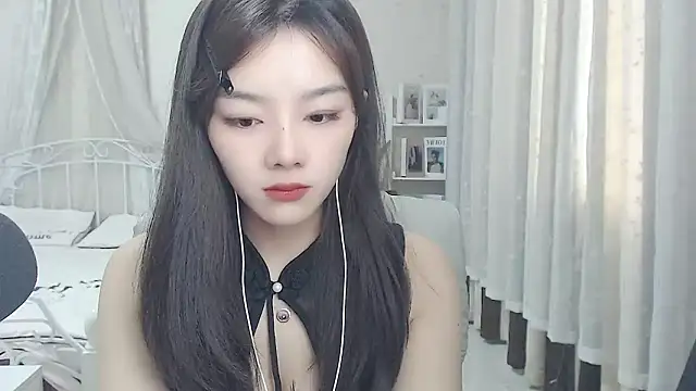 Snapshot of Jenny-Z chatting on April 2026 01:53:01 AM Jenny-Z online show from April 2026 01:53:01 AM