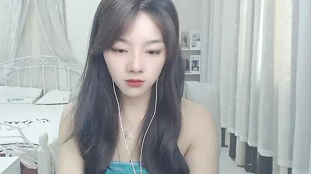 Snapshot of Jenny-Z chatting on April 2026 02:14:01 AM Jenny-Z online show from April 2026 02:14:01 AM