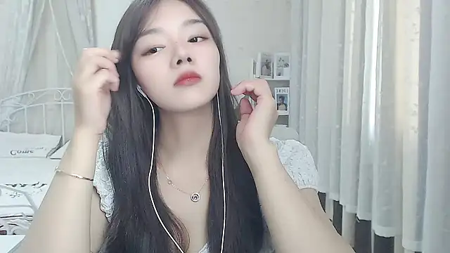 Snapshot of Jenny-Z chatting on April 2026 01:59:01 AM Jenny-Z online show from April 2026 01:59:01 AM
