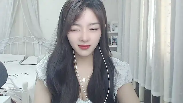 Snapshot of Jenny-Z chatting on April 2026 02:27:02 AM Jenny-Z online show from April 2026 02:27:02 AM