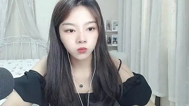 Snapshot of Jenny-Z chatting on May 2026 04:07:02 AM Jenny-Z online show from May 2026 04:07:02 AM