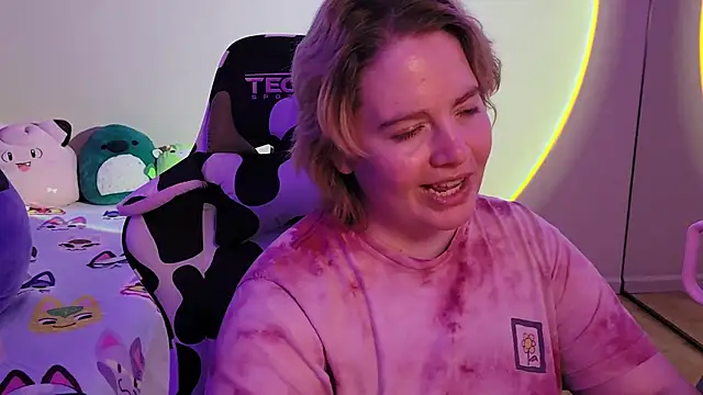 InternetFairy XO online show from January 2025 11:38:01 AM