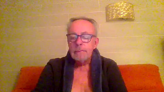 tuggy59 online show from February 2026 05:40:02 AM