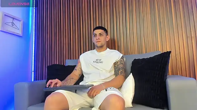 Alex cute77 online show from February 2026 11:25:01 AM