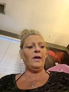 Southern Bella online show from December 2025 04:57:02 PM