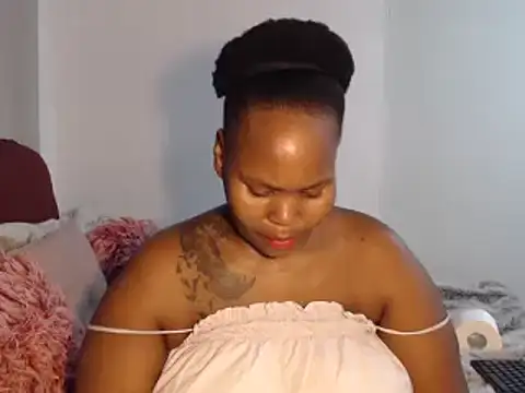 Real1SweetQueen online show from October 2025 06:16:02 PM