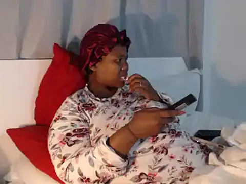 Real1SweetQueen online show from October 2025 05:24:02 PM