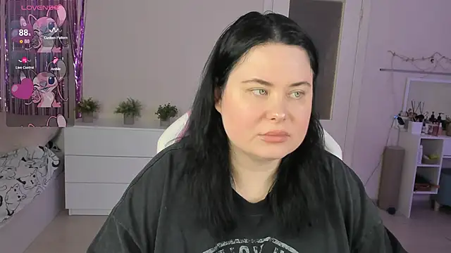 Snapshot of Akemi_BBW chatting on June 2026 10:25:01 AM Akemi BBW online show from June 2026 10:25:01 AM