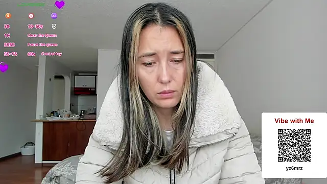 Snapshot of zoe_jeane_beker chatting on March 2026 06:33:01 PM zoe jeane beker online show from March 2026 06:33:01 PM