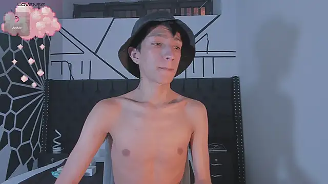 DereckCooperr online show from February 2025 11:55:02 PM