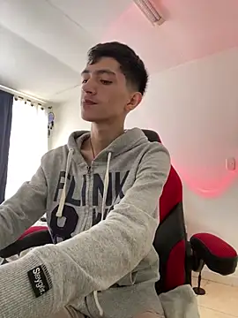 DereckCooperr online show from February 2025 05:36:02 PM