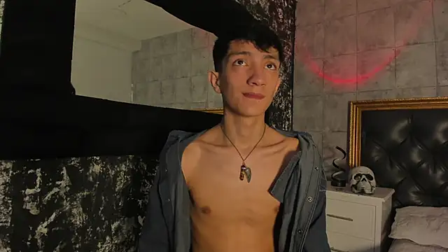 DereckCooperr online show from March 2025 12:15:01 AM