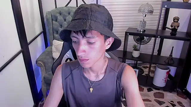 DereckCooperr online show from September 2025 08:58:02 PM