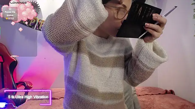 Katy Van online show from October 2025 08:58:01 PM