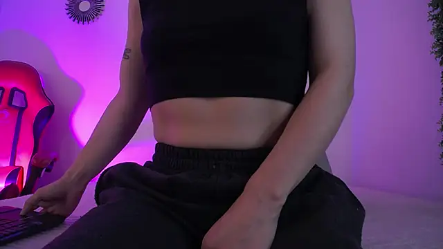 Katy Van online show from December 2025 08:29:01 PM