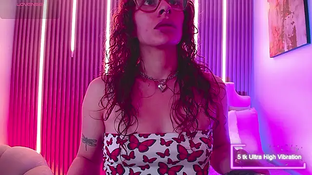 Katy Van online show from February 2026 08:30:01 PM