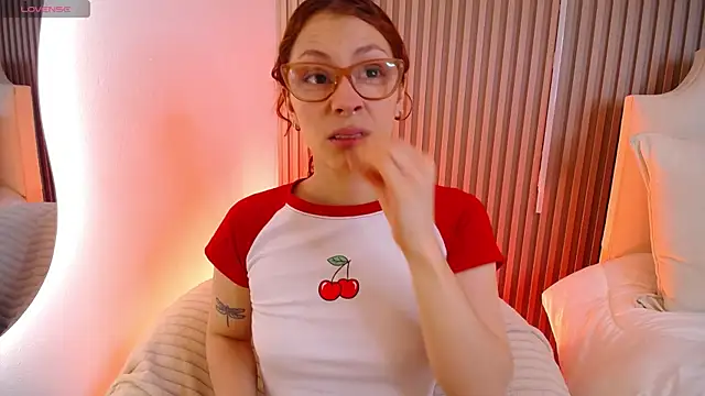 Katy Van online show from March 2026 09:04:02 PM