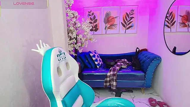 Isa reel online show from October 2025 07:43:01 PM