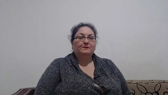 Nykyxo online show from May 2026 02:45:01 PM