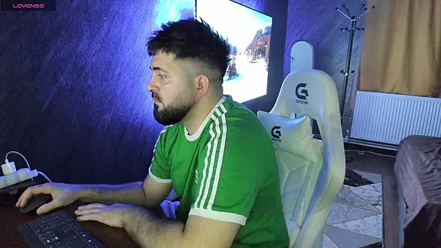 Snapshot of Eduu2322 chatting on April 2026 07:03:02 PM Eduu2322 online show from April 2026 07:03:02 PM