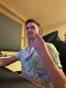 Snapshot of Shaiiboy chatting on March 2026 12:13:02 AM Shaiiboy online show from March 2026 12:13:02 AM