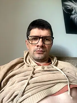 Snapshot of Juliano2289 chatting on September 2025 04:00:01 PM Juliano2289 online show from September 2025 04:00:01 PM