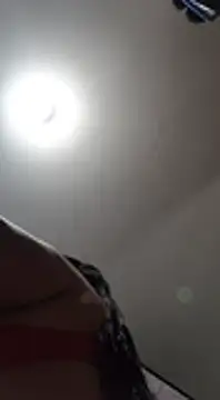 Snapshot of CurvySara1 chatting on November 2025 10:42:02 PM CurvySara1 online show from November 2025 10:42:02 PM