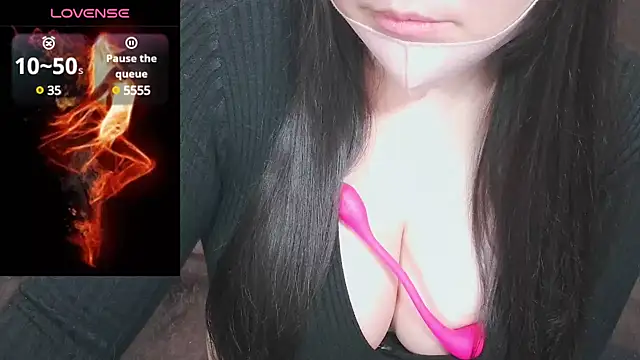 Snapshot of yuinyan3150 chatting on January 2025 09:14:02 PM yuinyan3150 online show from January 2025 09:14:02 PM