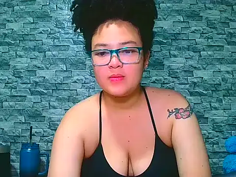 vanellope12 online show from March 2026 10:04:02 AM