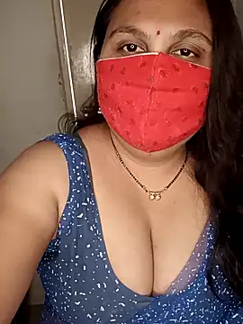 Snapshot of Love-priya chatting on December 2024 07:58:02 AM Love-priya online show from December 2024 07:58:02 AM