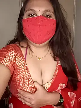 Snapshot of Love-priya chatting on January 2025 07:17:01 AM Love-priya online show from January 2025 07:17:01 AM