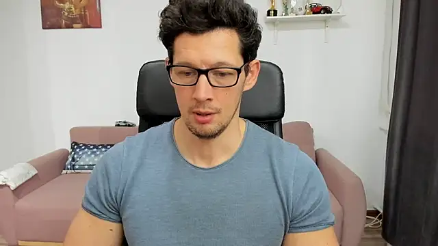 Snapshot of BrutusK08 chatting on February 2025 10:30:01 AM BrutusK08 online show from February 2025 10:30:01 AM