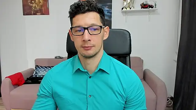 Snapshot of BrutusK08 chatting on February 2025 06:55:01 AM BrutusK08 online show from February 2025 06:55:01 AM