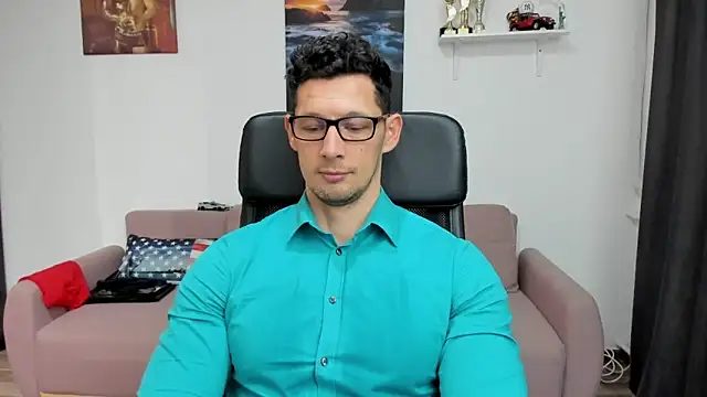 Snapshot of BrutusK08 chatting on February 2025 01:05:02 PM BrutusK08 online show from February 2025 01:05:02 PM