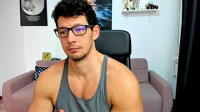 Snapshot of BrutusK08 chatting on December 2025 07:28:01 AM BrutusK08 online show from December 2025 07:28:01 AM