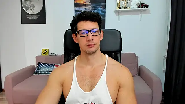 Snapshot of BrutusK08 chatting on December 2025 08:20:02 AM BrutusK08 online show from December 2025 08:20:02 AM