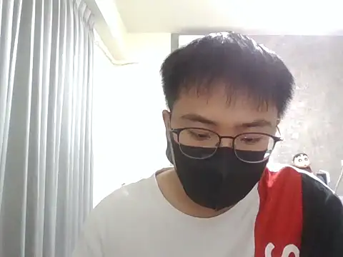 Snapshot of We1116 chatting on November 2025 12:15:01 PM We1116 online show from November 2025 12:15:01 PM