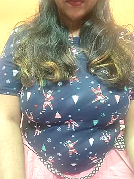 CUTE SOPHIA- online show from March 2025 08:32:02 PM