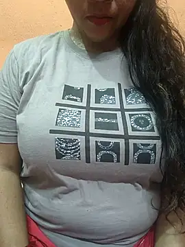 CUTE SOPHIA- online show from May 2026 01:14:02 AM