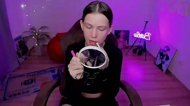 HelloRoxy online show from March 2026 07:58:02 PM